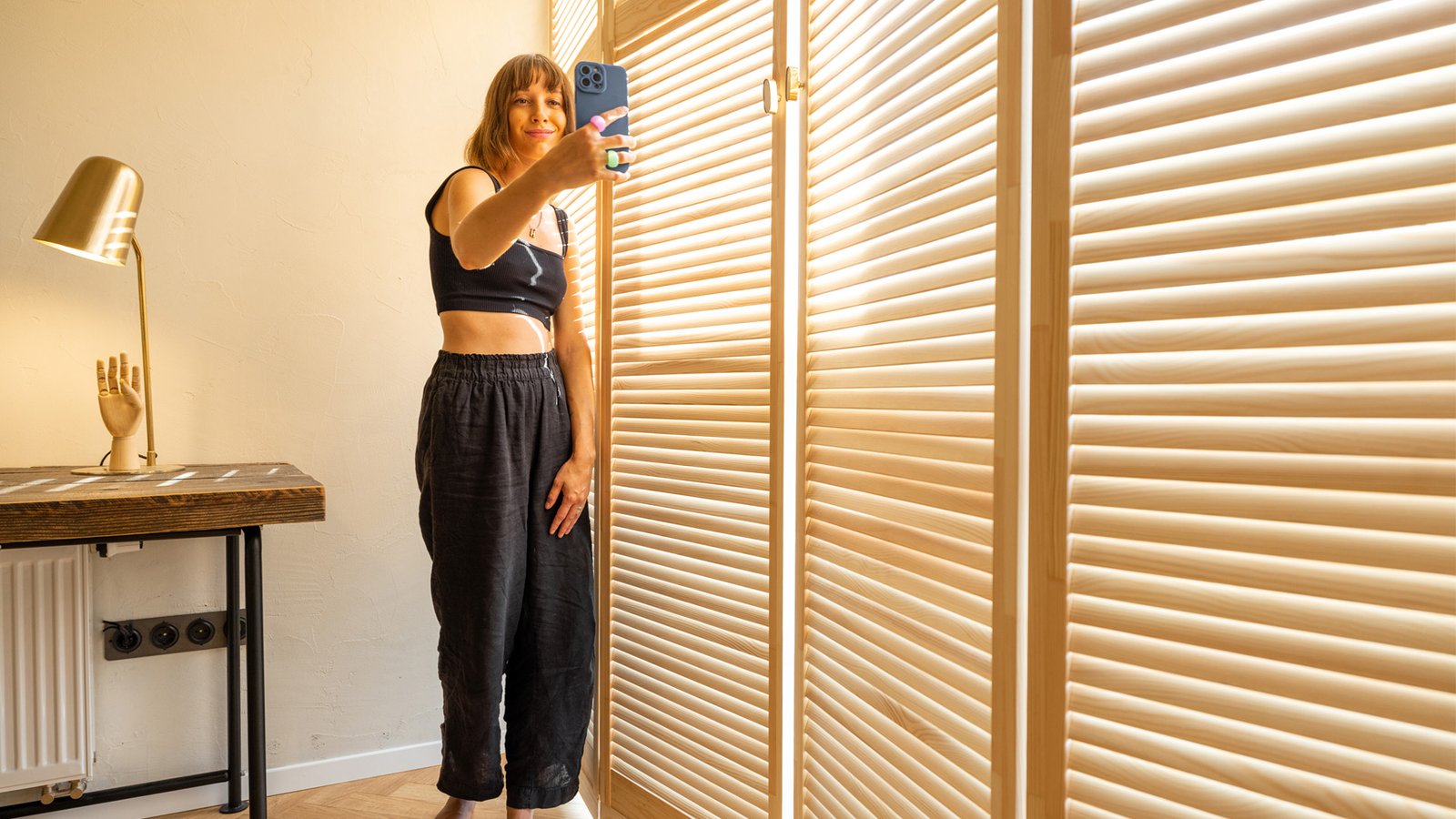 ⁠Inter-Glass Blinds